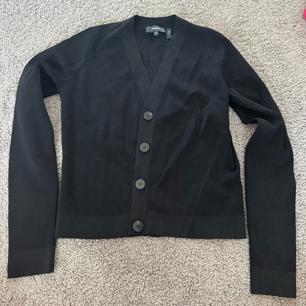 NWT Theory Black Cropped Cardigan